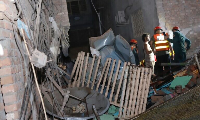 3 dead, 3 injured in Multan roof collapse caused by explosion of firework material